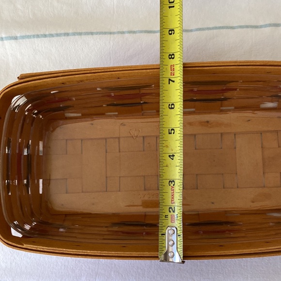 Longaberger basket with liner - Picture 7 of 8